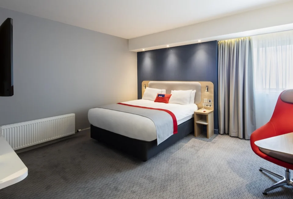 Holiday Inn Express Belfast City - Queen's Quarter