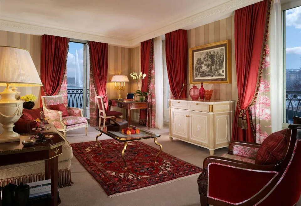 Four Seasons Des Bergues